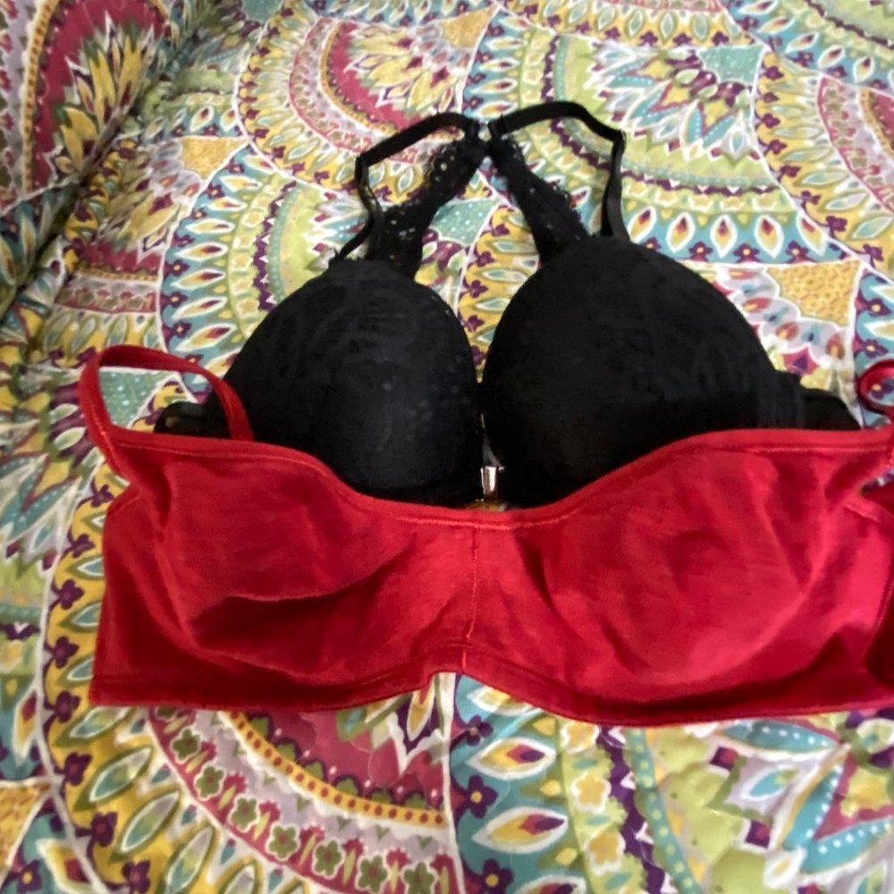 2 Sexy Bras-1 RED VS -1? Black ~32C